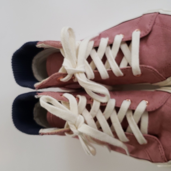 Old Navy shoes - Picture 5 of 9